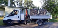 Palivové dřevo doprava  Iveco s hydraulickou rukou