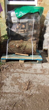 Špalek na úpravu palivového dřeva  skladem 1 ks  průměr 40 cm. 