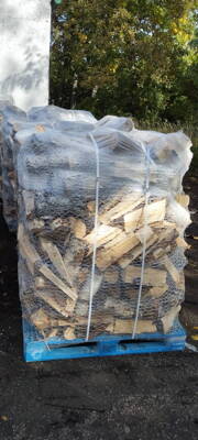 Palivové dřevo štípané Bříza 1,4 m3, skladem 6 palet / 25 cm
